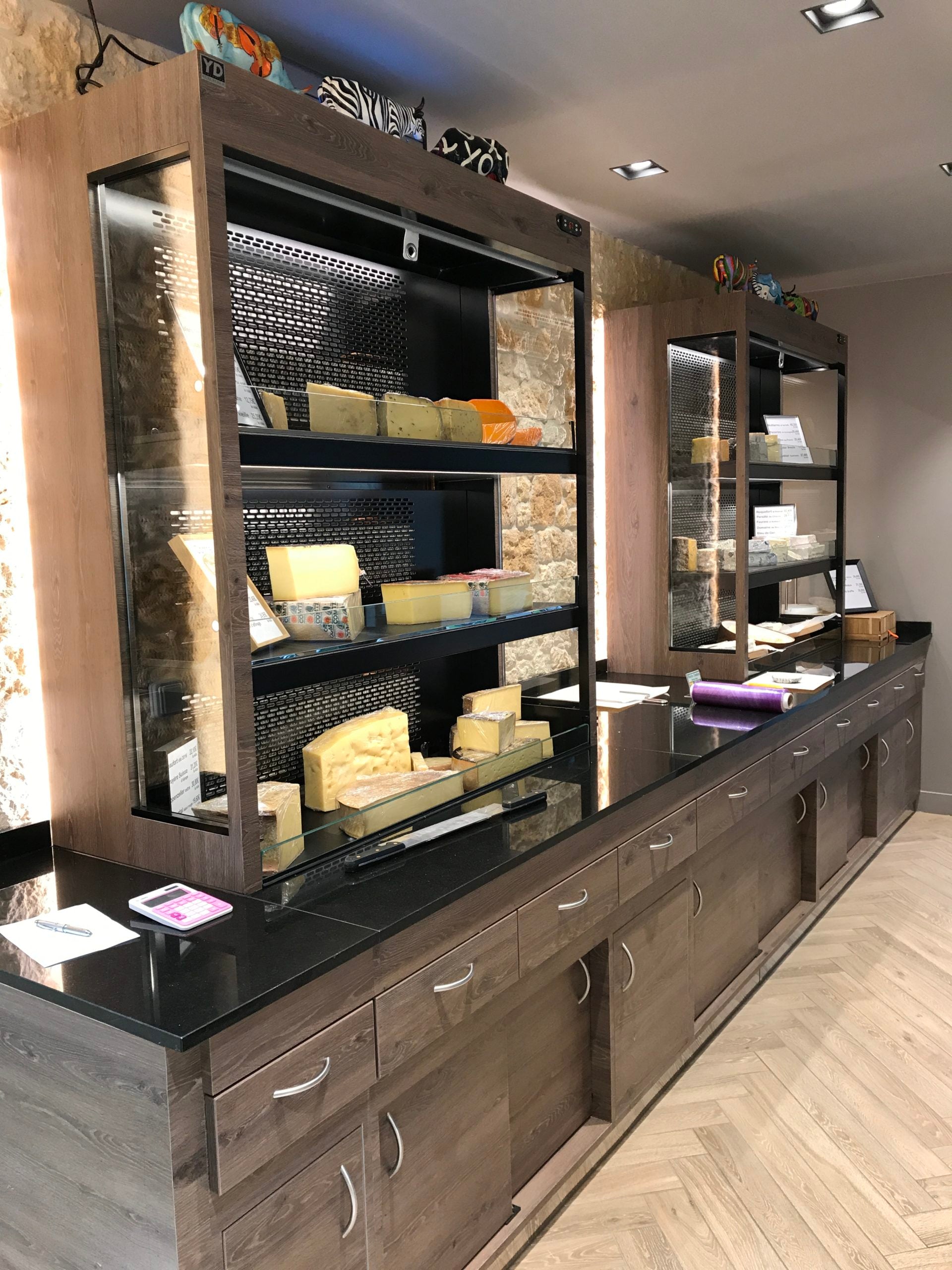 Etagere réfrigérée Fromagerie Le Gone réalisée par YD