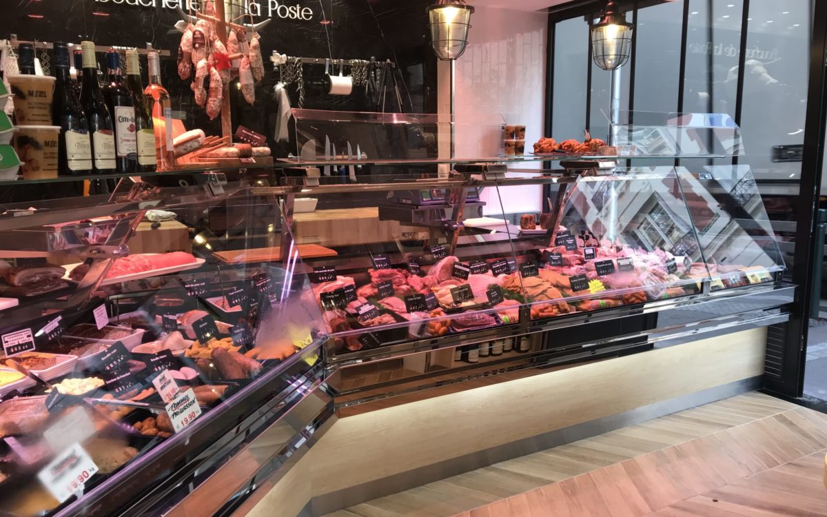 Vitrine réfrigérée chez Boucherie de la poste à Saint Mandé