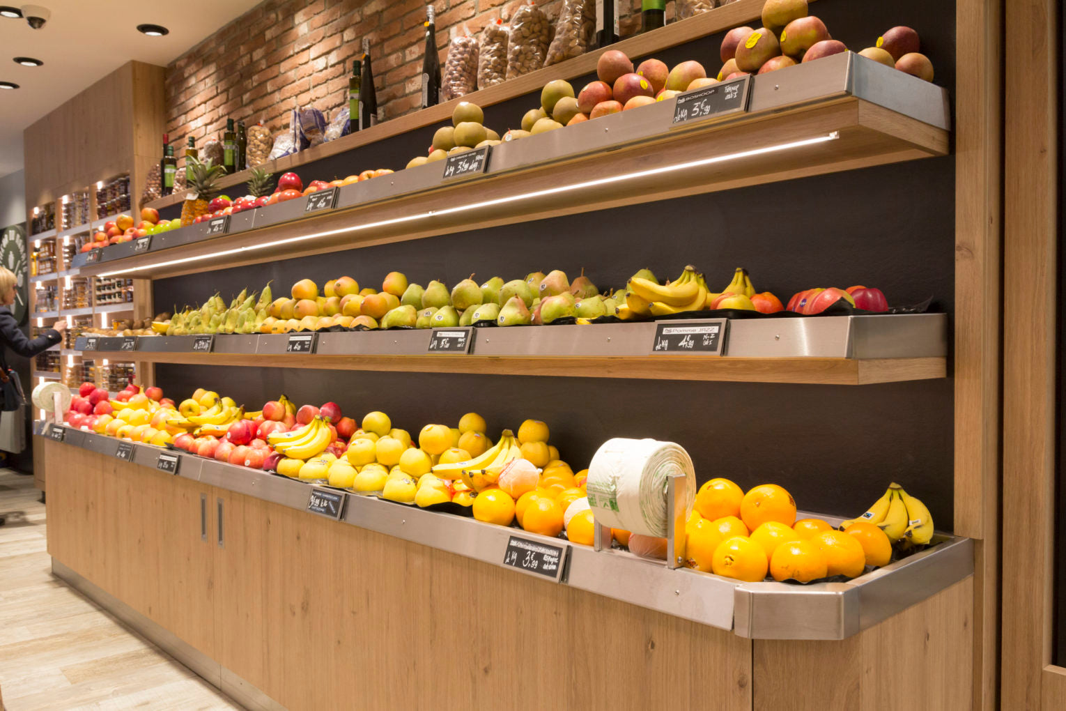 Présentoir de fruits et légumes réalisé par YD